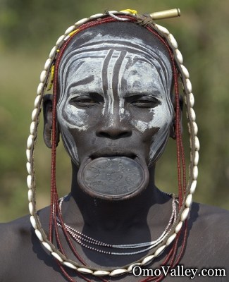 Suri woman with clay lip plate